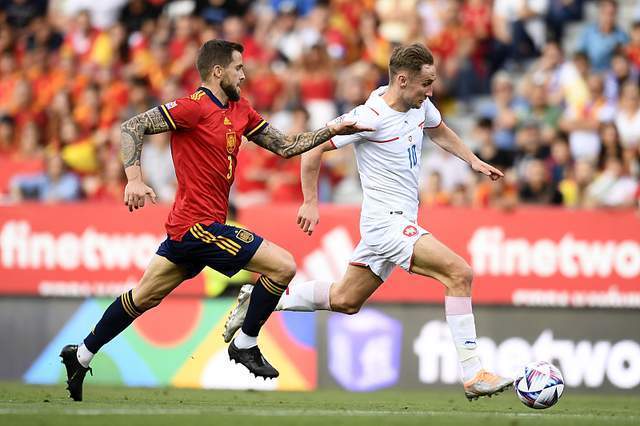  马赛宣布签下国脚中卫，后防线实力再升级